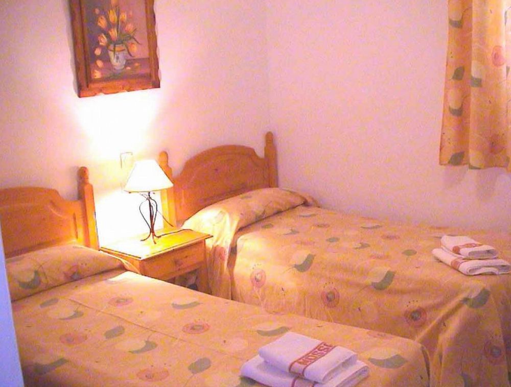Hamilton Court 3* Santo Tomas