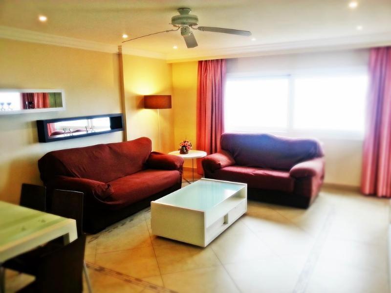 Hamilton Court Santo Tomas