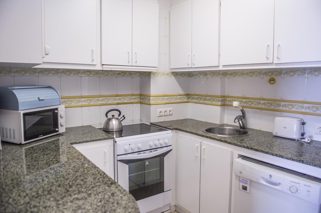 Hamilton Court Santo Tomas