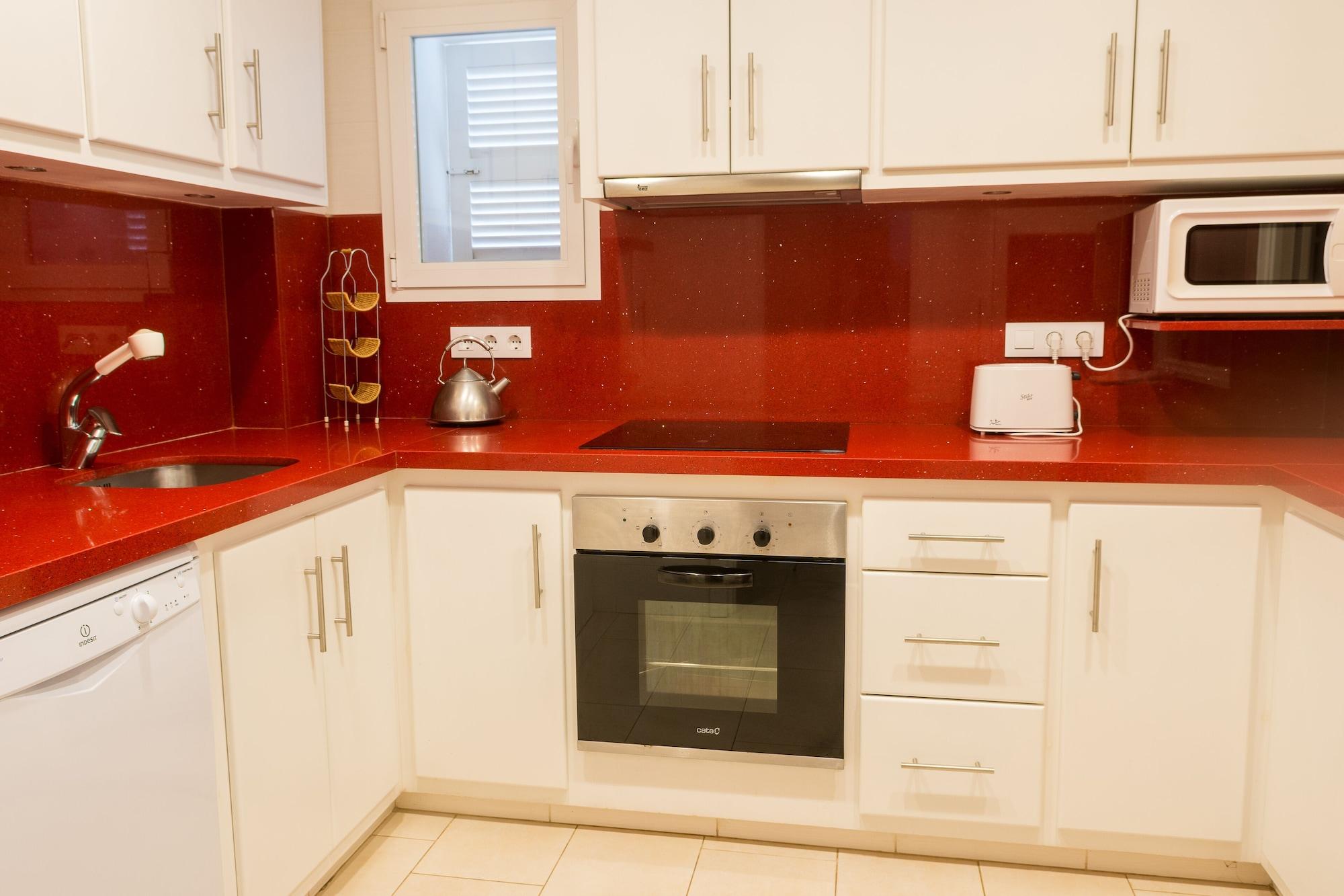 Aparthotel Hamilton Court 3*