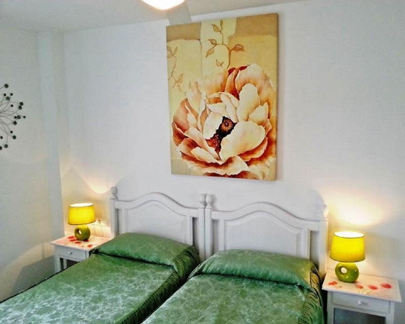 Hamilton Court Aparthotel 3*