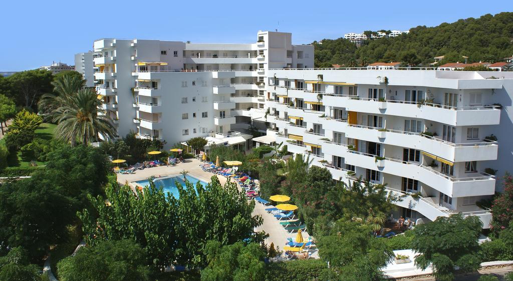 Hamilton Court 3*